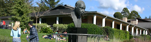 Picture of 100 Building with MLK Statue