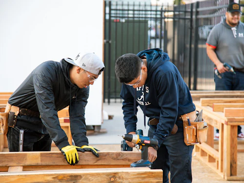 obreros de construcción estudiantes CTE página principal