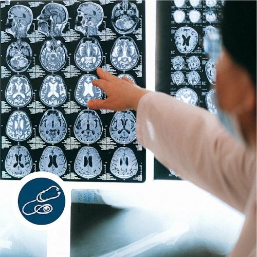 cuadrado FINAL CTE médico rayos x doctor radiólogo atención médica