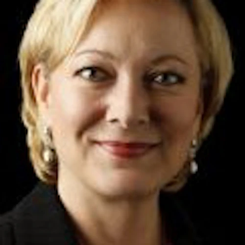 Angela headshot para página de título ix