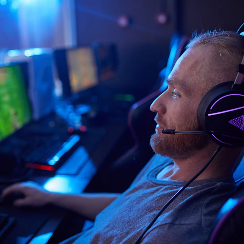 Student in game class