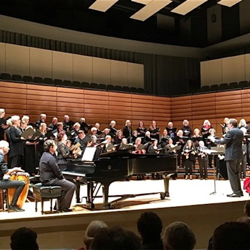 Coro interpreta un concierto en la Sala de Recitales Samper