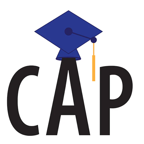 Logotipo del programa CAP La palabra CAP con gorra de graduacion encima de la A