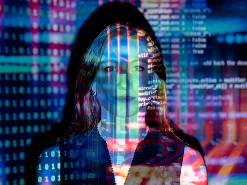 gráfica femenina artista