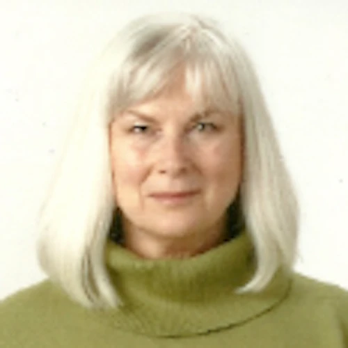 photo of Claudia Close