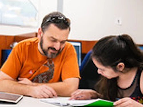 Mostrando una sesión de tutoría.