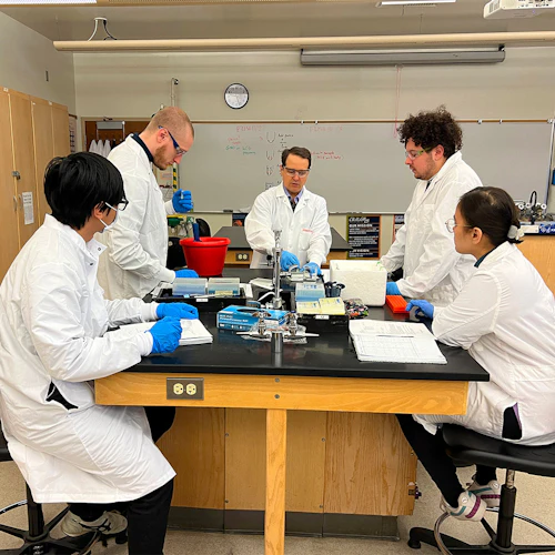 instructor y estudiantes