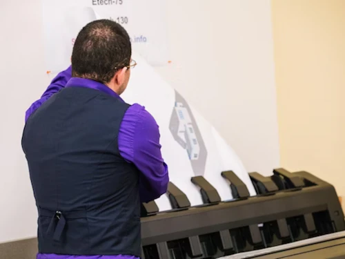 estudiante presentando