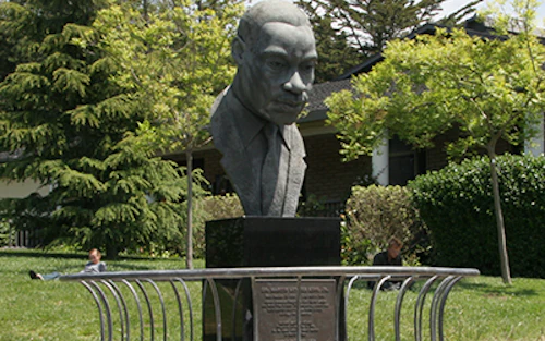 MLK sculpture