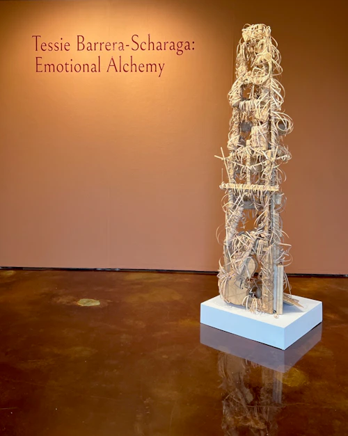 "Oda a los Tiempos Pasados" escultura